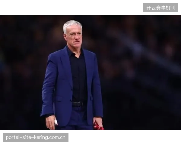 法国球迷计划在世界杯前的本土热身赛中向即将离任的功勋主帅德尚举行致敬活动 法国球迷计划在世界杯前的本土热身赛中向即将离任的功勋主帅德尚举行致敬活动